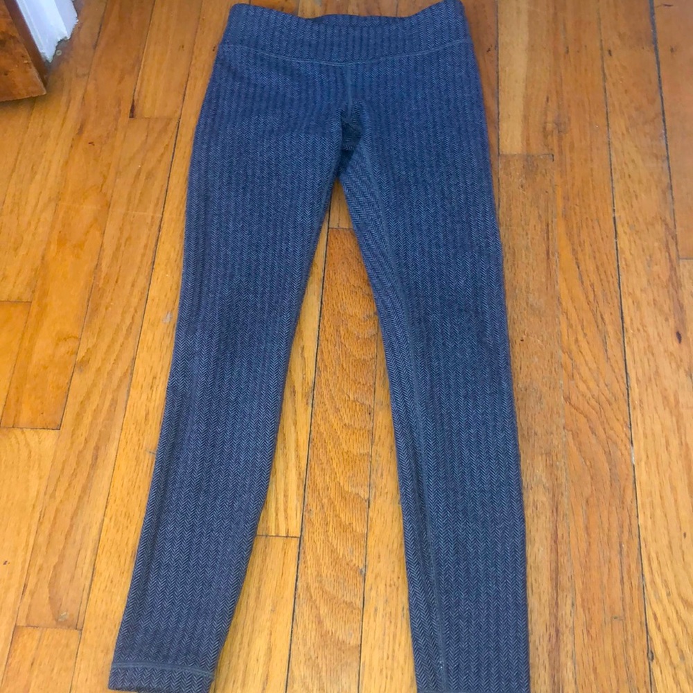 Ivivva Girls Size 8 Patterned Leggings
